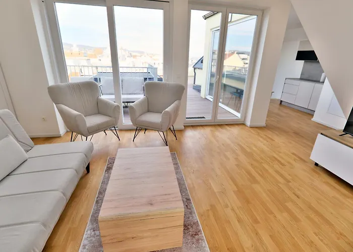 Lotus Apartment *